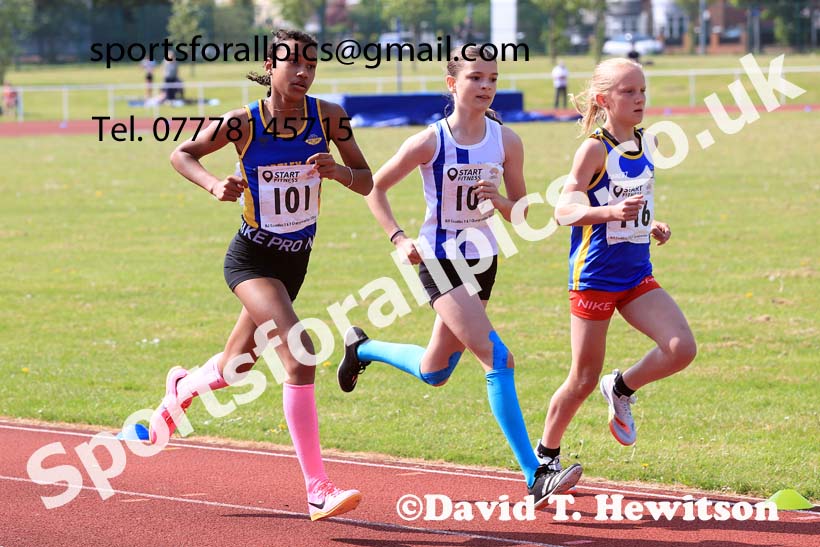 Girls Under-13s 1500 metres, 2024 North Eastern Track and Field Champs., Middlesbrough.  Photo: David T. Hewitson/Sports for All Pics